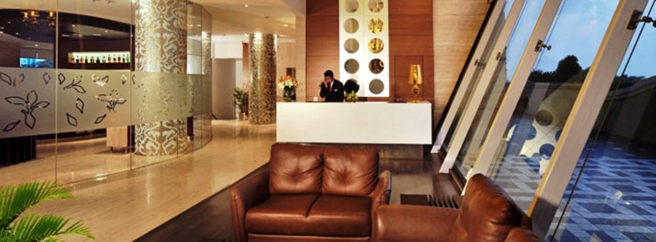Majestic Court Sarovar Portico Navi Mumbai Eksteriør billede